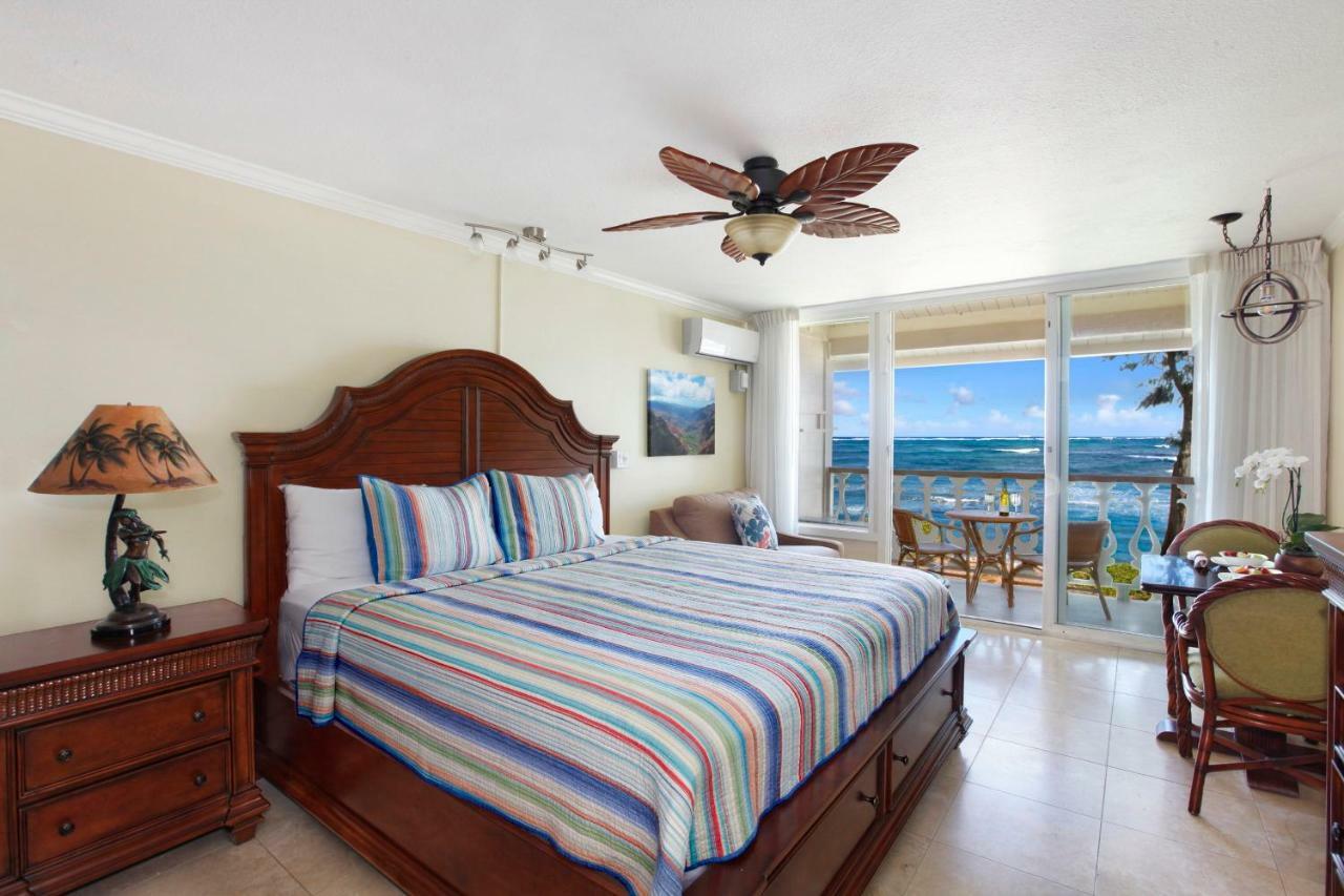 Appartamento Islander On The Beach 352 Oceanfront *Penthouse* Ac Pool Kapa'a Esterno foto