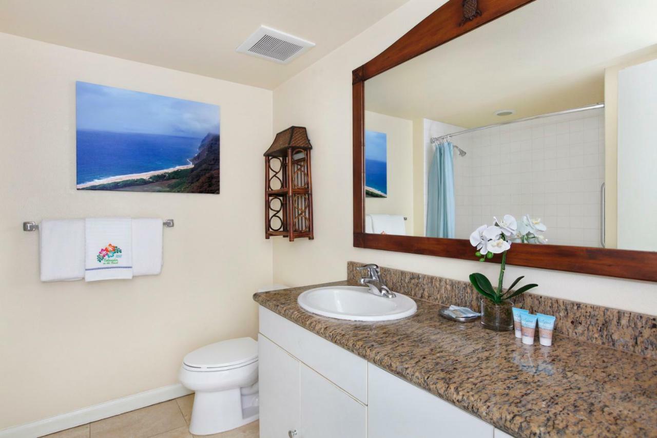 Appartamento Islander On The Beach 352 Oceanfront *Penthouse* Ac Pool Kapa'a Esterno foto